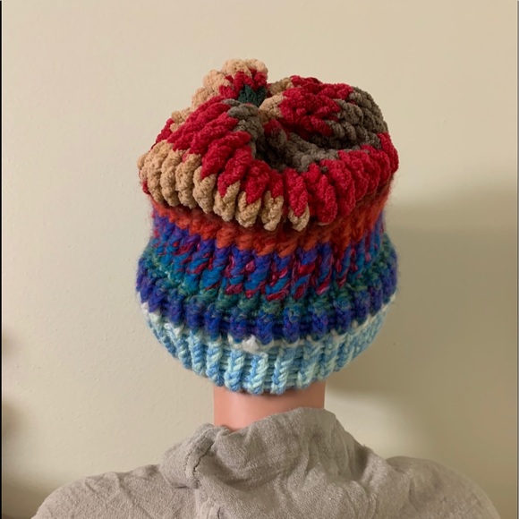 Very Soft Knit Toboggan OS - Picture 5 of 9